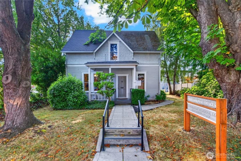 Property photo for 115 3rd Avenue N, Edmonds photo 8