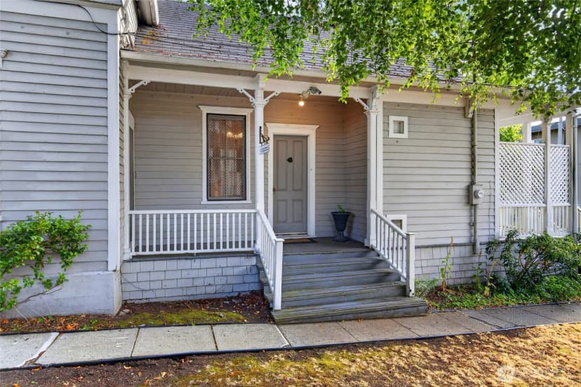 Property photo for 115 3rd Avenue N, Edmonds photo 13