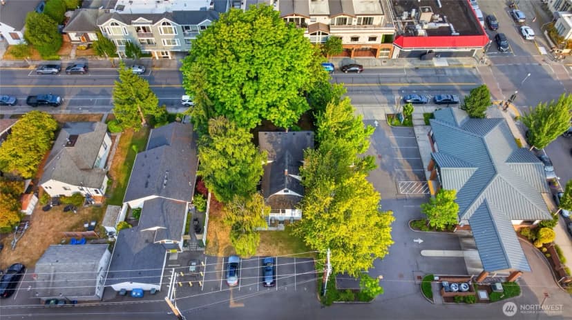 Property photo for 115 3rd Avenue N, Edmonds photo 6