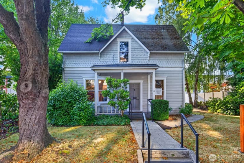 Property photo for 115 3rd Avenue N, Edmonds photo 9