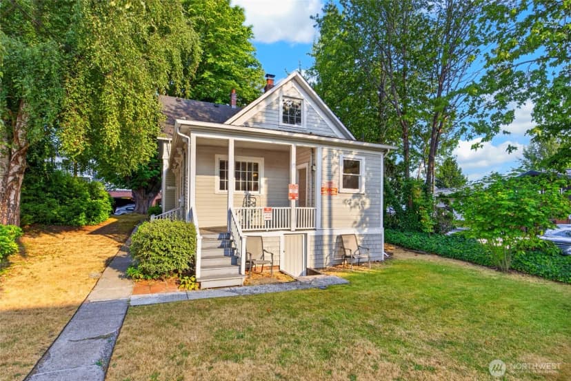 Property photo for 115 3rd Avenue N, Edmonds photo 28