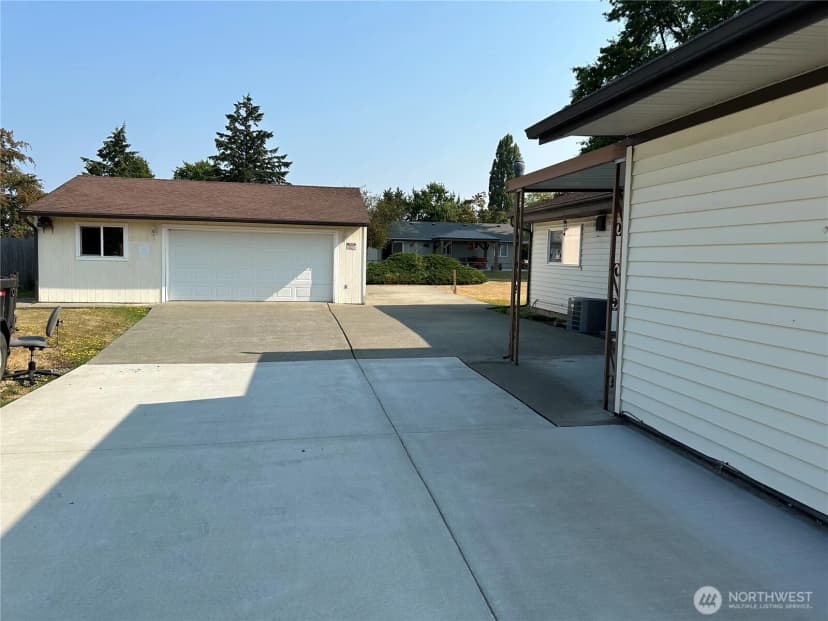 Property photo for 603 Gove Steilacoom, Steilacoom photo 3