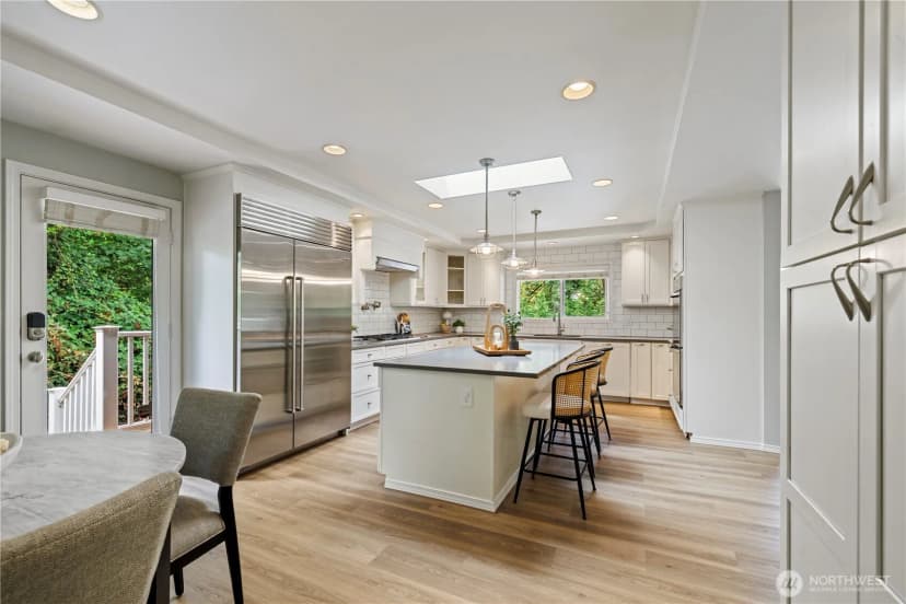 Property photo for 9726 Se 40th Street, Mercer Island photo 16