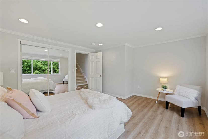 Property photo for 9726 Se 40th Street, Mercer Island photo 32