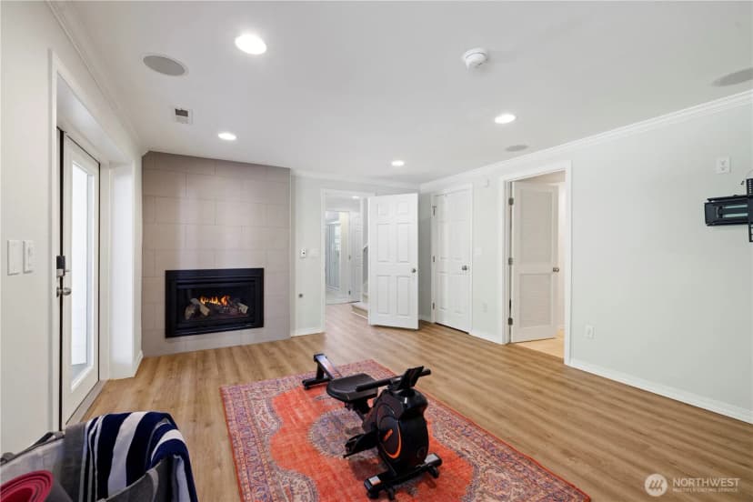 Property photo for 9726 Se 40th Street, Mercer Island photo 28