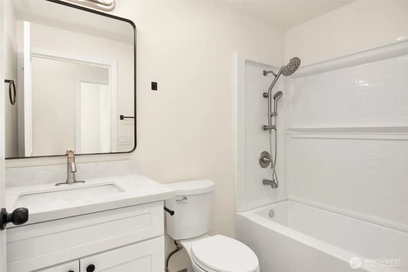 Property photo for 515 241st Lane Se #w2, Sammamish photo 11