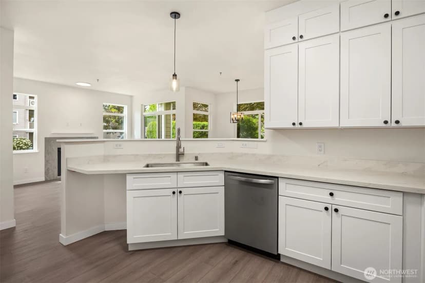 Property photo for 515 241st Lane Se #w2, Sammamish photo 8