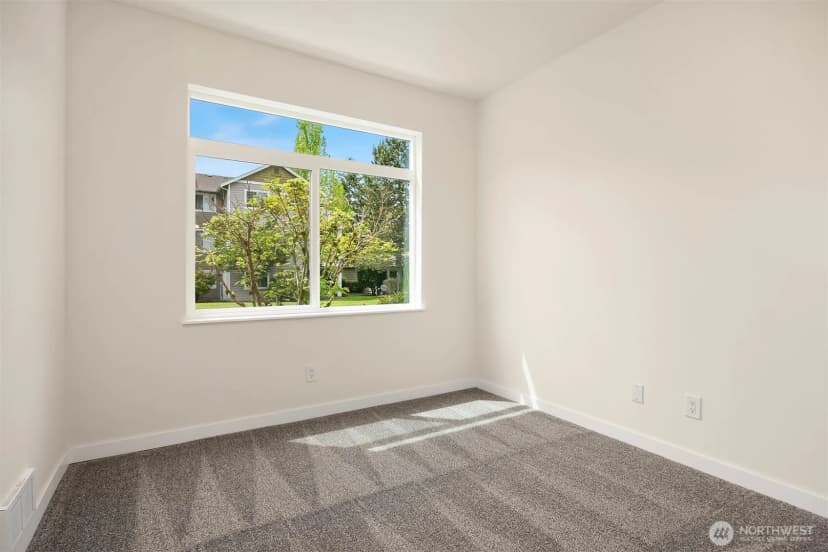 Property photo for 515 241st Lane Se #w2, Sammamish photo 12