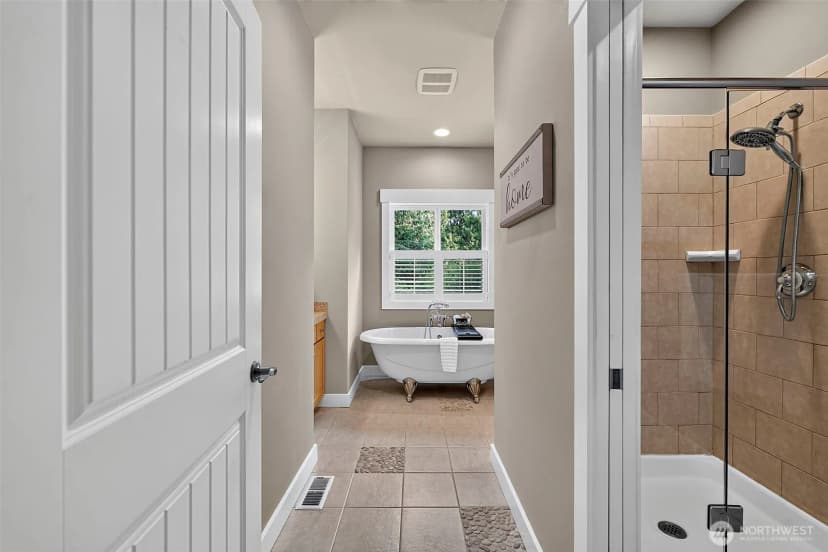 Property photo for 9600 Jm Dickinson Road Sw, Port Orchard photo 18