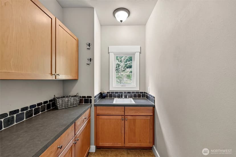 Property photo for 9600 Jm Dickinson Road Sw, Port Orchard photo 16