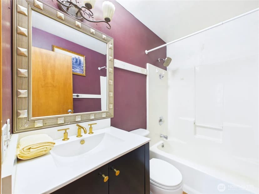 Property photo for 1108 S 207th Street, Sea Tac photo 21