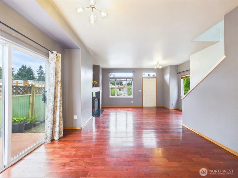 Property photo for 1108 S 207th Street, Sea Tac photo 9