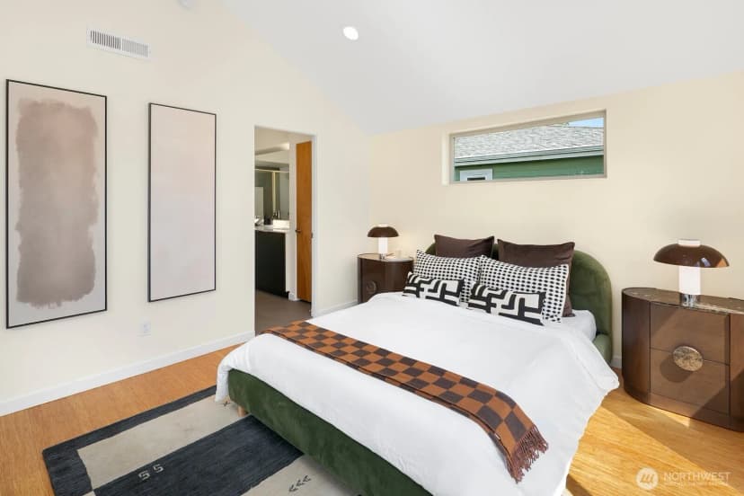 Property photo for 1120 26th Avenue S, Seattle photo 10