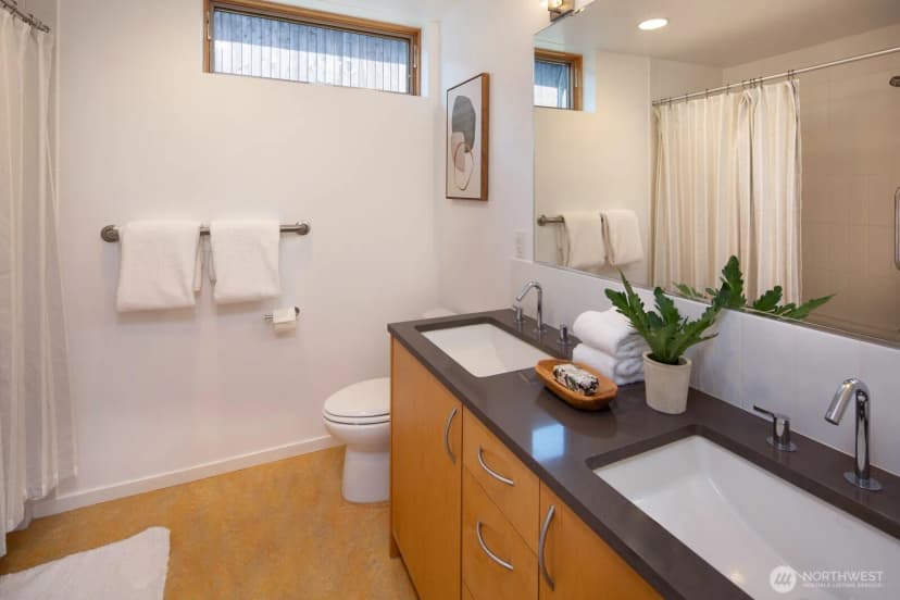 Property photo for 449 Sprout Path Nw, Bainbridge Island photo 15