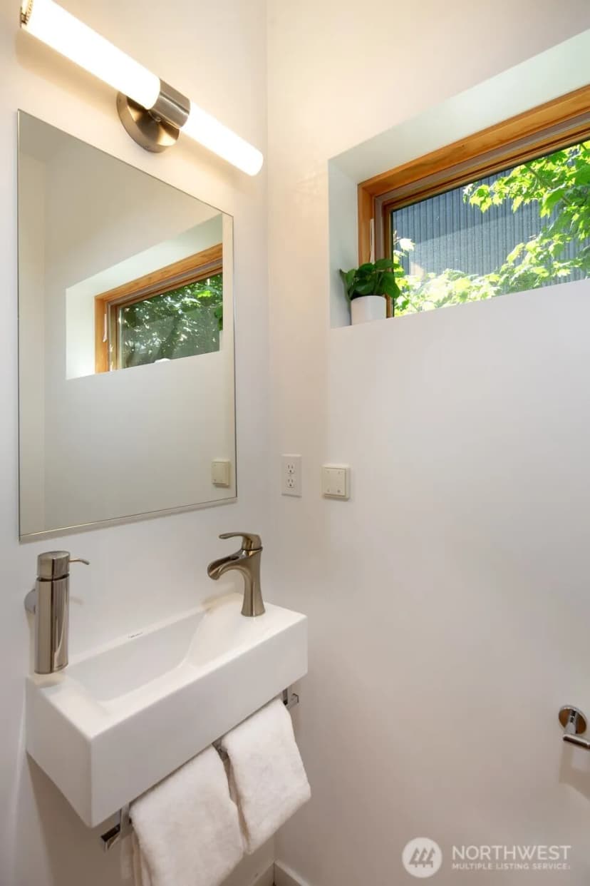 Property photo for 449 Sprout Path Nw, Bainbridge Island photo 10