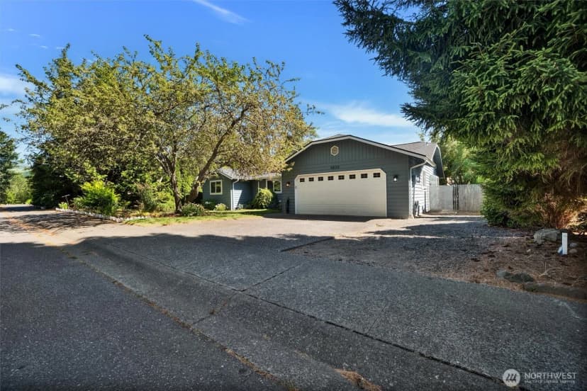 Property photo for 4830 154th Place Sw, Edmonds photo 23