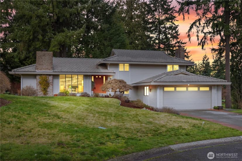 Property photo for 17101 146th Avenue Se, Renton photo 2