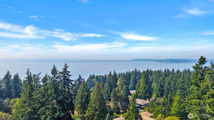 Property photo for 16038 68th Avenue W, Edmonds photo 40