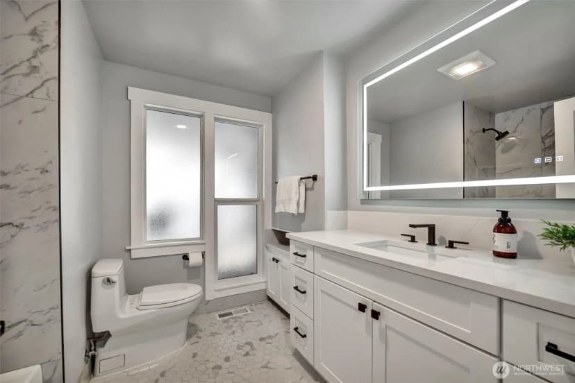 Property photo for 16038 68th Avenue W, Edmonds photo 27