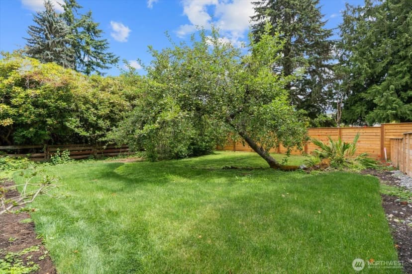 Property photo for 10328 Ashworth Avenue N, Seattle photo 13