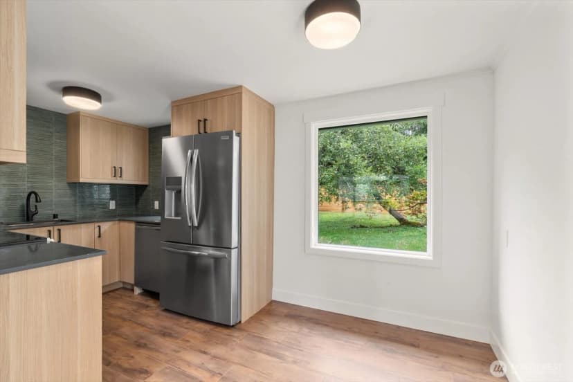 Property photo for 10328 Ashworth Avenue N, Seattle photo 7