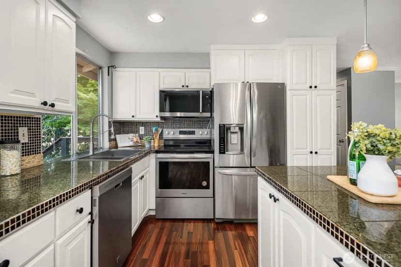 Property photo for 13426 121st Avenue Ne, Kirkland photo 11
