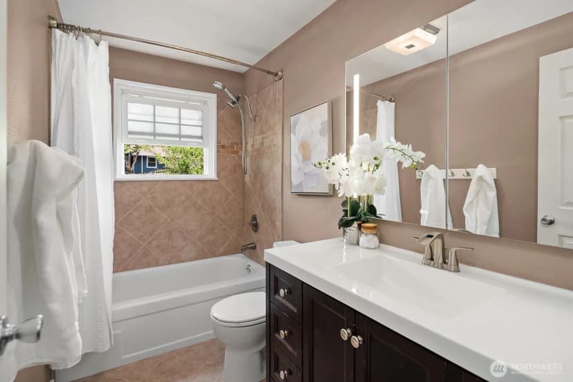 Property photo for 13426 121st Avenue Ne, Kirkland photo 19