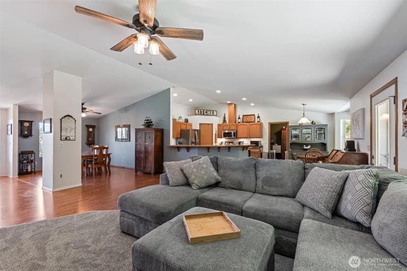 Property photo for 526 Haywire Road, Winlock photo 10