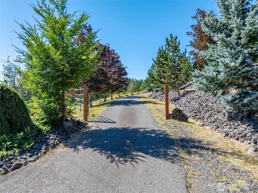 Property photo for 526 Haywire Road, Winlock photo 26