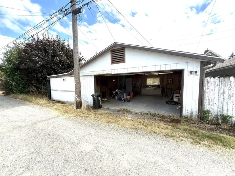 Property photo for 915 E Harrison Street, Tacoma photo 14