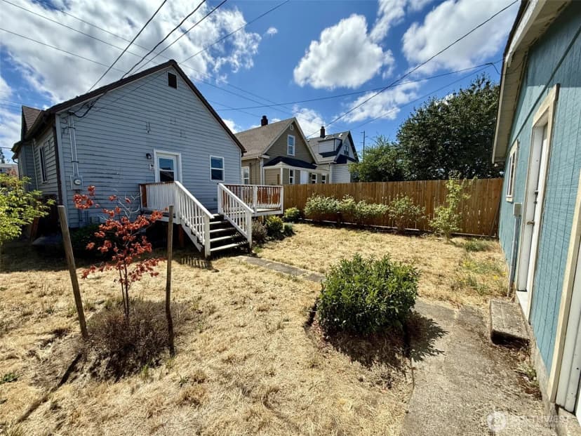Property photo for 915 E Harrison Street, Tacoma photo 12