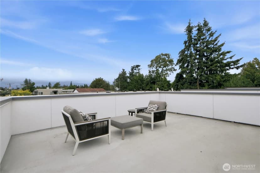 Property photo for 11530 Greenwood Avenue N, Seattle photo 21