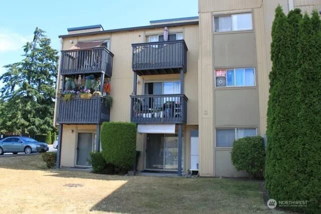 Property photo for 31003 14th Way S #h-13, Federal Way