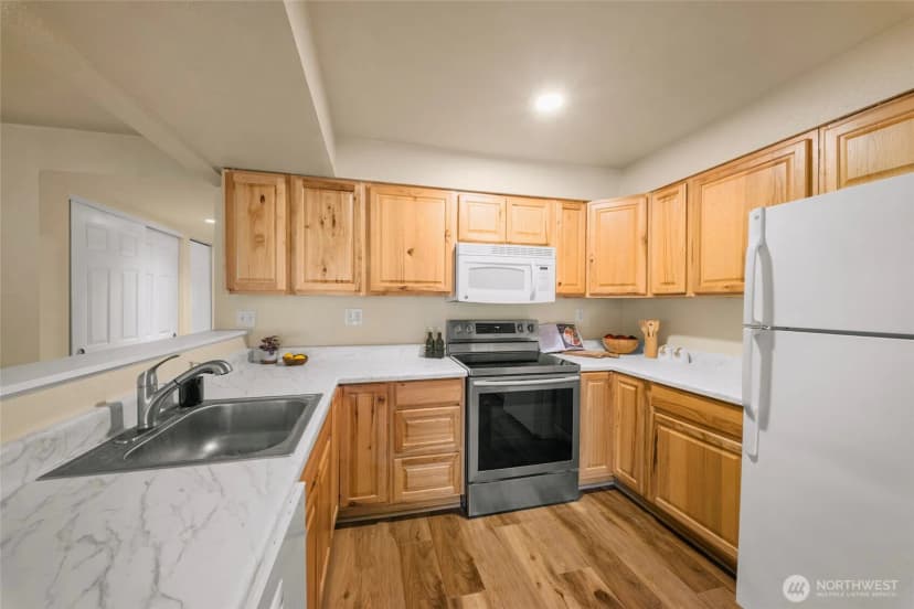 Property photo for 4511 Lexington Place Ne #4a, Olympia photo 9