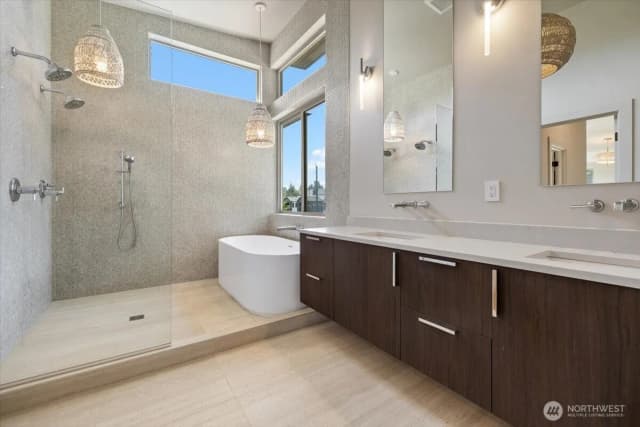 Property photo for 3454 33rd Avenue W #1, Seattle photo 5
