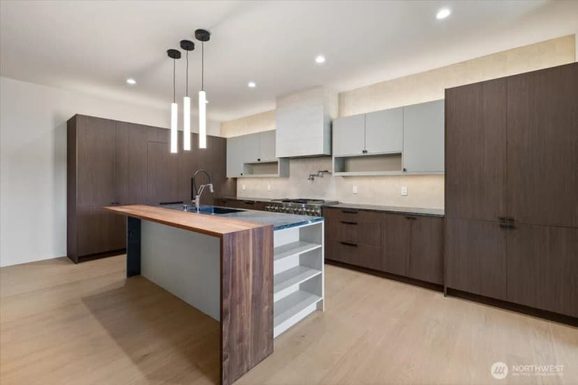 Property photo for 3454 33rd Avenue W #1, Seattle photo 7