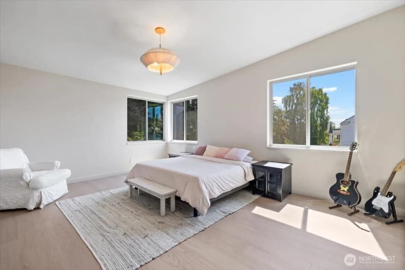 Property photo for 3454 33rd Avenue W #1, Seattle photo 16