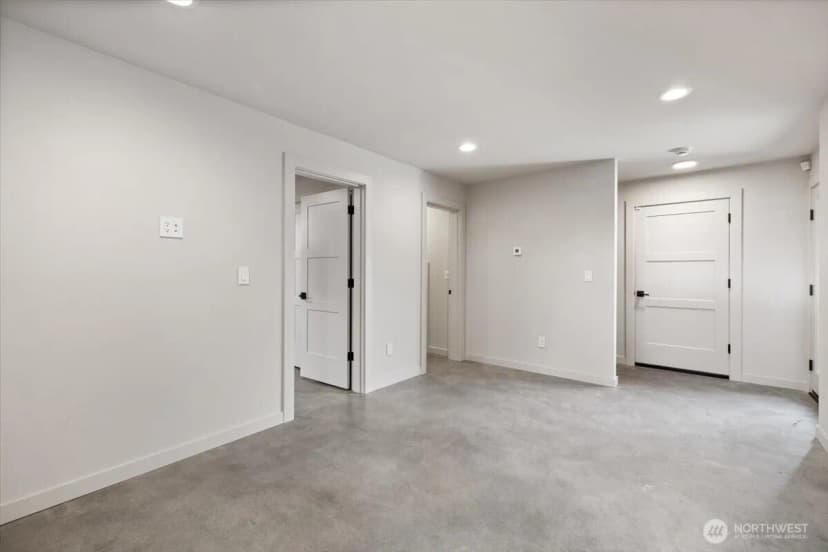 Property photo for 3454 33rd Avenue W #1, Seattle photo 27