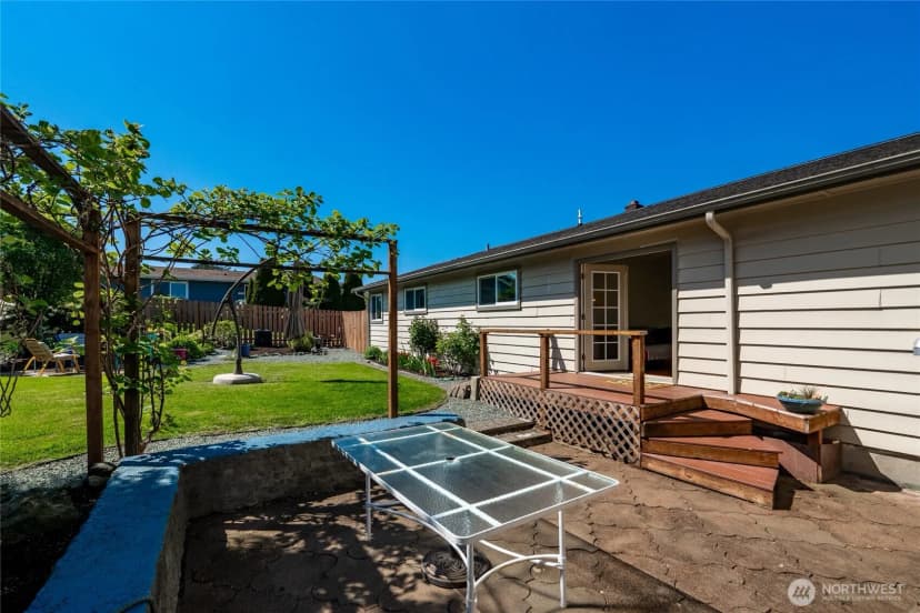 Property photo for 1119 Longview Avenue, Anacortes photo 30