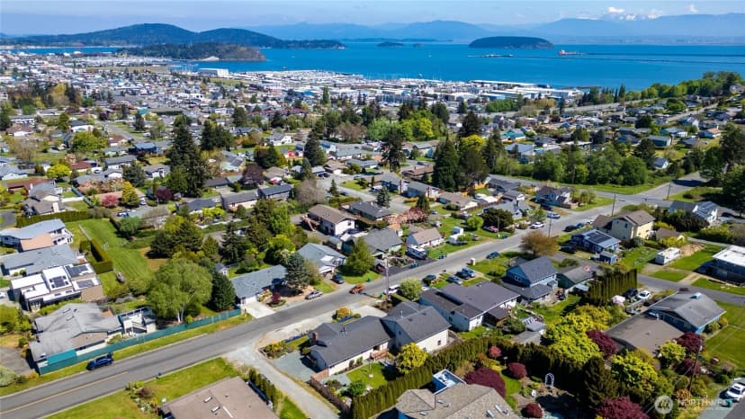 Property photo for 1119 Longview Avenue, Anacortes photo 39