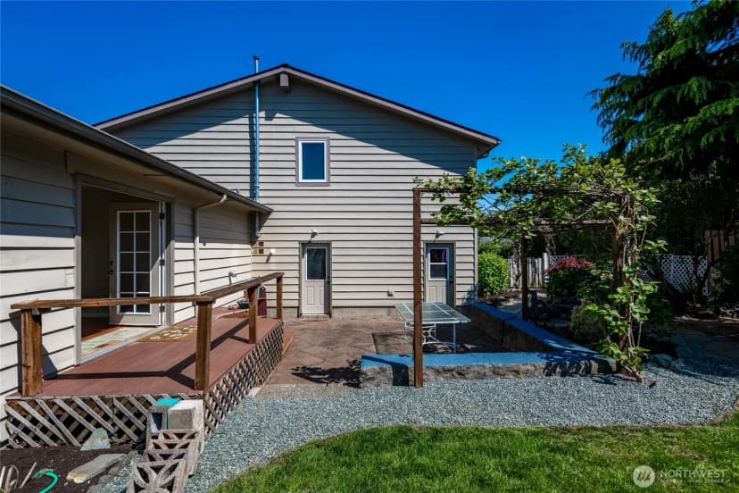 Property photo for 1119 Longview Avenue, Anacortes photo 31