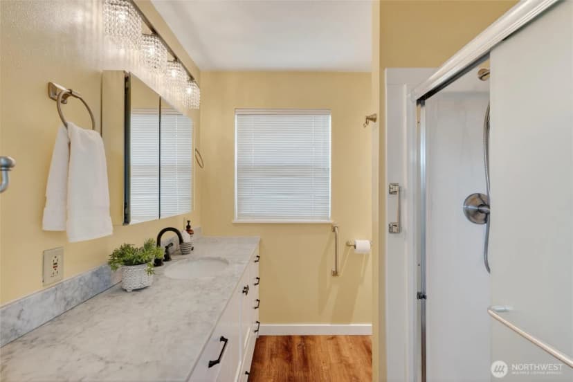 Property photo for 1119 Longview Avenue, Anacortes photo 25