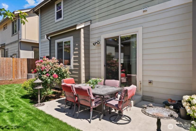 Property photo for 3527 Ne Ne. 7th Street, Renton photo 8