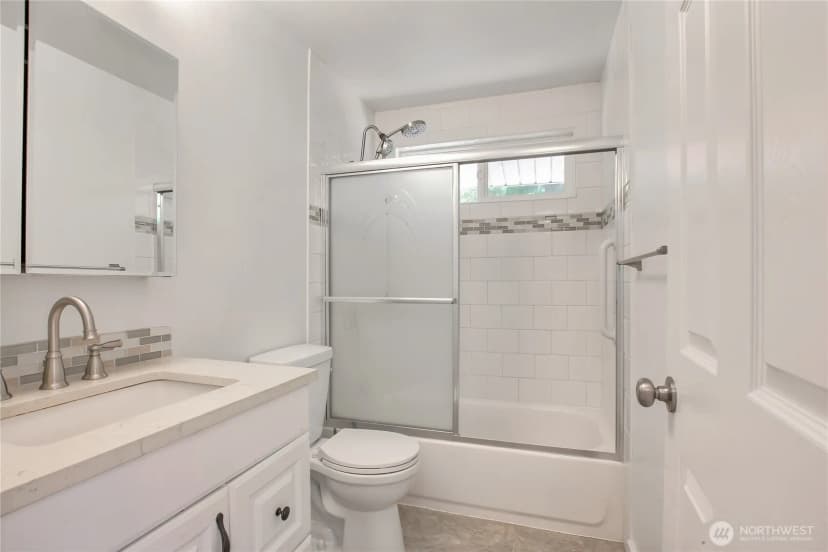 Property photo for 21815 6th Avenue W, Bothell photo 17