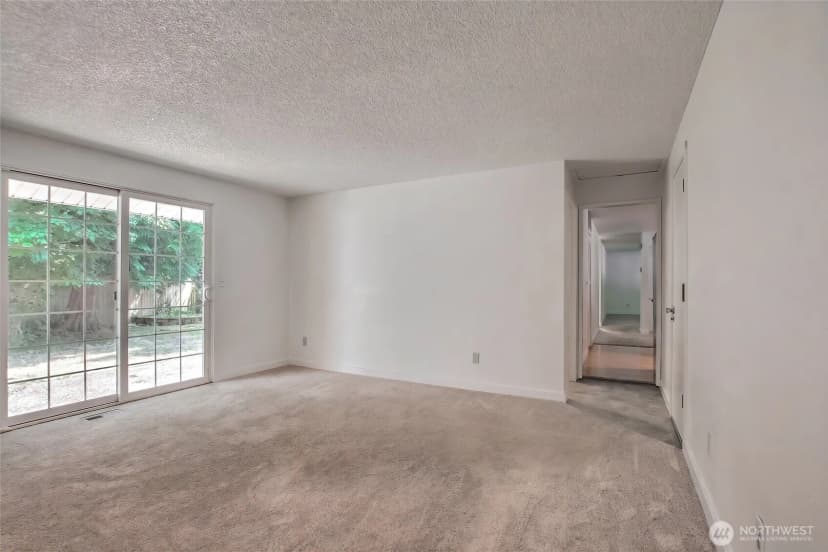 Property photo for 21815 6th Avenue W, Bothell photo 10