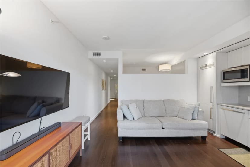 Property photo for 590 1st Avenue S #613, Seattle photo 6