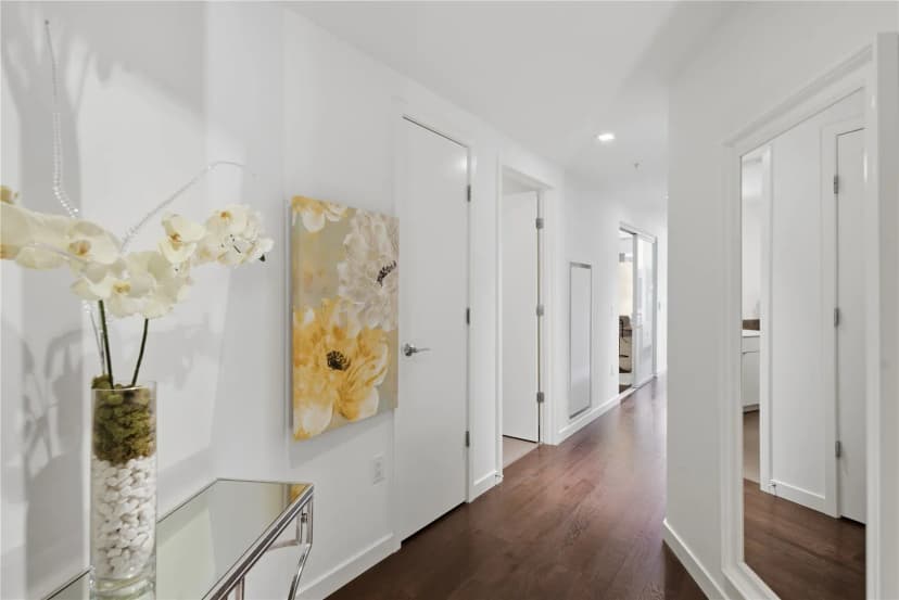Property photo for 590 1st Avenue S #613, Seattle photo 2