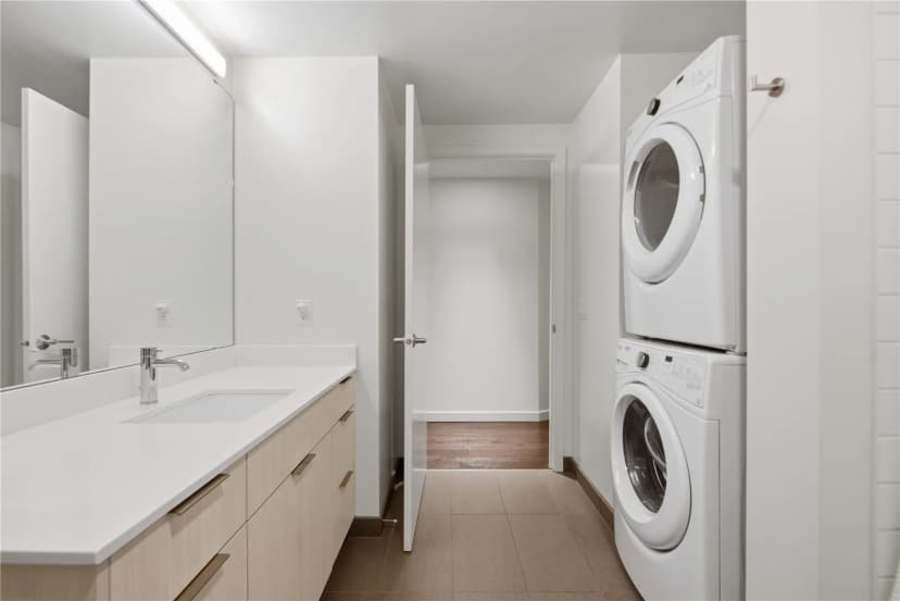 Property photo for 590 1st Avenue S #613, Seattle photo 16