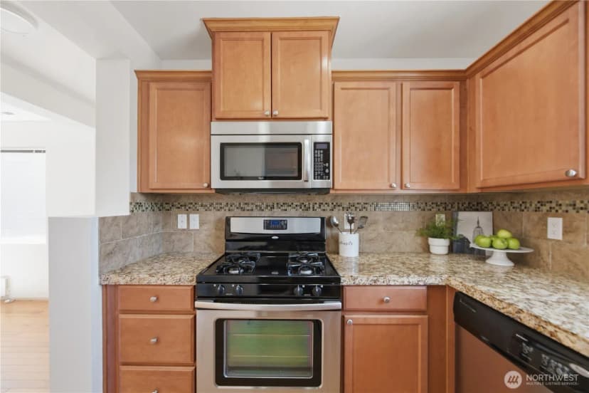 Property photo for 14019 33rd Drive Se, Mill Creek photo 10