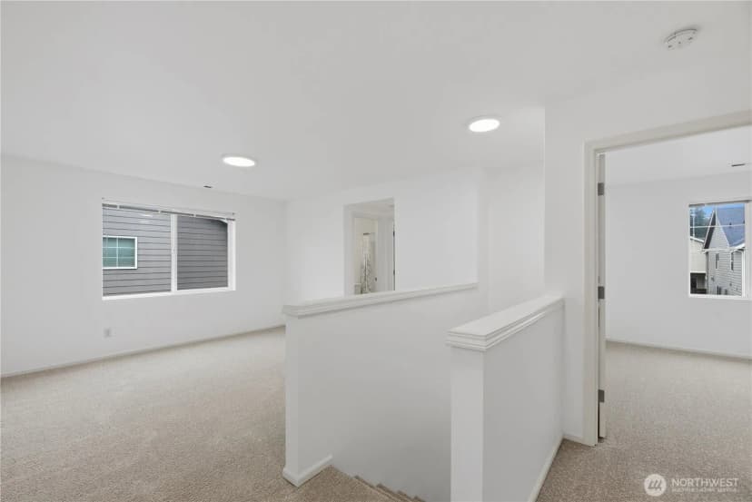 Property photo for 14019 33rd Drive Se, Mill Creek photo 13